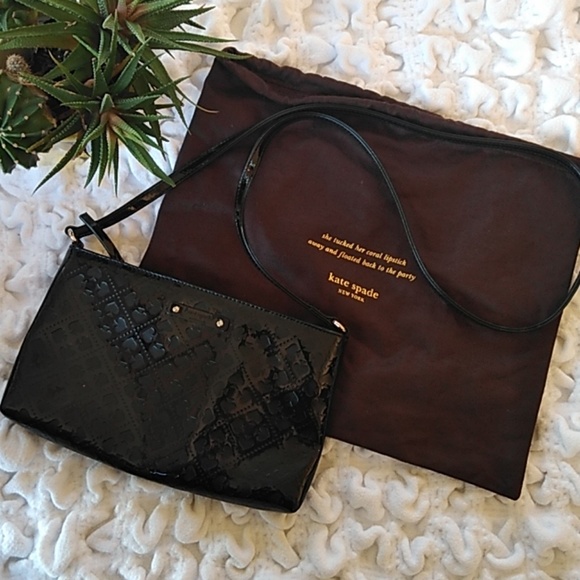 kate spade Handbags - Kate Spade Black Crossbody